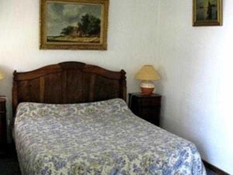 Logis Le Vieil Amandier 2* Trigance